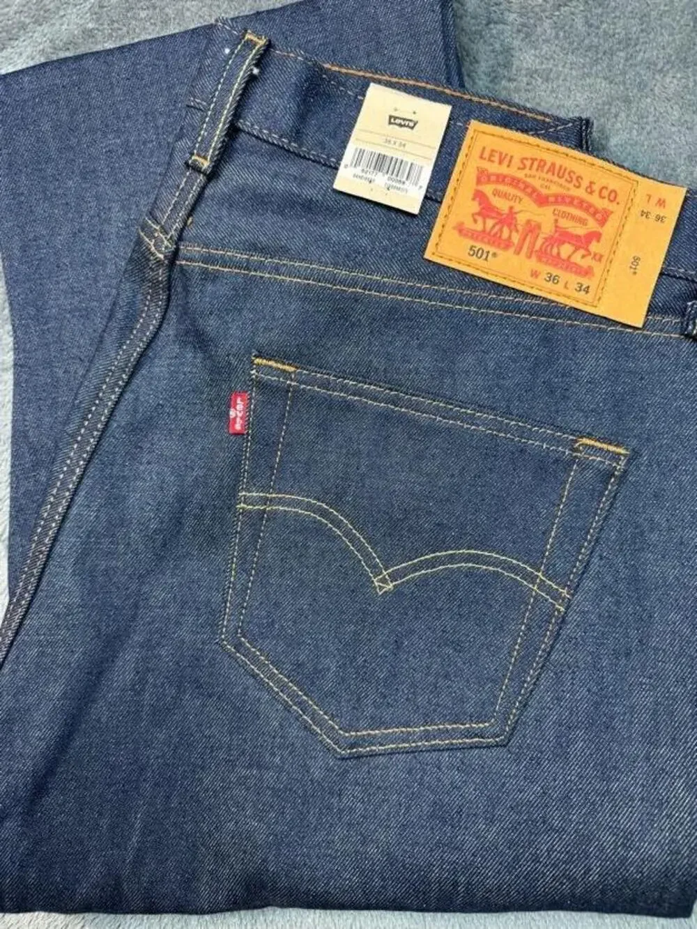 Levi's 501 Jeans Mens 36x34 Blue Raw Shrink-to-Fit Straight Button Fly Denim